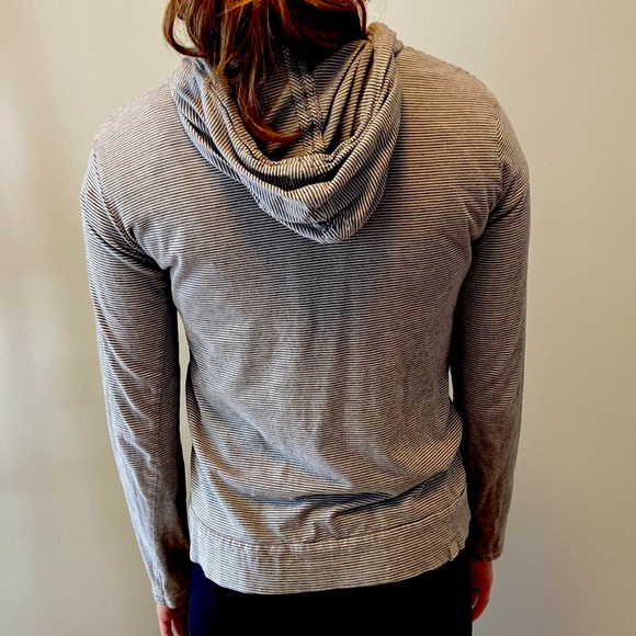 Bench light weight cotton hoodie - Picture 2 of 4